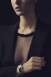 bransoletka-otwarta-sztywna-srebrny