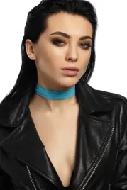 choker-z-miekkiego-zamszu-blekitny
