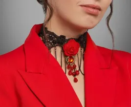 choker-gotycki-naszyjnik-koronkowy-z-zawieszkami