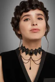 choker-gotycki-naszyjnik-koronkowy-z-zawieszkami