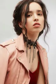 choker-gotycki-naszyjnik-koronkowy-z-zawieszkami