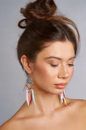 kolczyki-piorka-wiszace-w-stylu-orientalnym-boho