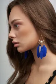 kolczyki-piora-wiszace-z-perelka-orientalne-boho