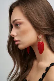 kolczyki-piorka-wiszace-w-stylu-orientalnym-boho