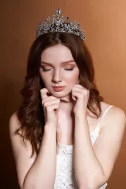 tiara-diadem-ozdoba-do-wlosow-krolewska-krysztaly