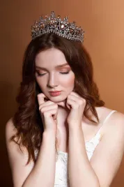 tiara-diadem-ozdoba-do-wlosow-krolewska-krysztaly