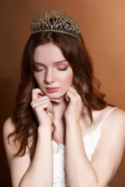 tiara-diadem-ozdoba-do-wlosow-krolewska-krysztaly