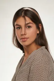 bezowa-opaska-na-wlosy-o-szerokosci-25-cm-subtelna-elegancja-i-wygoda