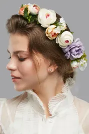 elegancki-wianek-na-glowe-z-kwiatami