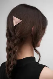 spinka-do-wlosow-metalowa-minimalistyczna-w-ksztalcie-trojkata-klips