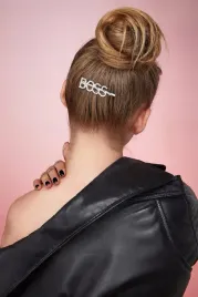 srebrna-spinka-niewidoczna-z-ozdoba-boss