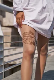 przezroczyste-rajstopy-z-imitacja-tatuazu-20-den