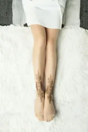 przezroczyste-rajstopy-z-imitacja-tatuazu-30-den-cieliste-damskie-rozmiar-3