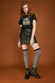 bezszwowe-zakolanowki-w-paski-czarno-biale-elastyczne-goth-punk