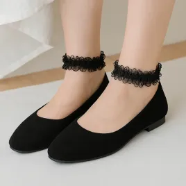 eleganckie-krotkie-czarno-biale-skarpetki-damskie-z-tiulem-i-falbanka