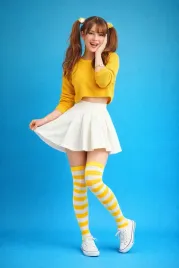 ponczochy-zakolanowki-dzianinowe-w-paski-zolto-biale-styl-preppy-and-kawaii
