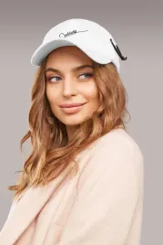 czapka-z-daszkiem-bejsbolowka-z-haftem-damska