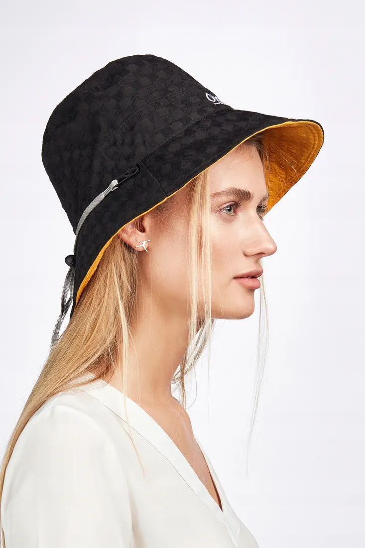 dwustronny-kapelusz-bucket-hat