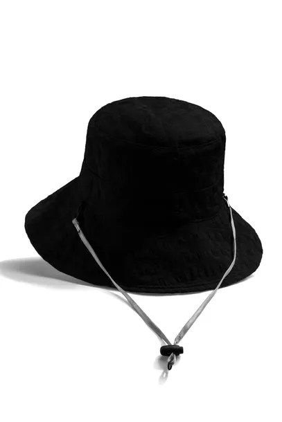 dwustronny-kapelusz-bucket-hat-plec-produkt-damski