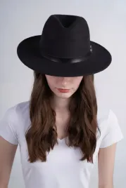 damski-kapelusz-filcowy-fedora-pasek-skorzany-czarny