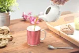 magiczny-kubek-ceramiczny-serduszka-stan-nowy