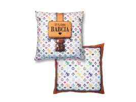 poduszka-dekoracyjna-z-napisem-stylowa-babcia