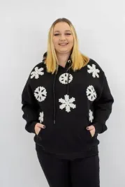 czarna-bluza-damska-z-kapturem-przez-glowe-uni