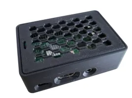 obudowa-do-raspberry-pi-3-b-drukowana-3d-czarna-cala