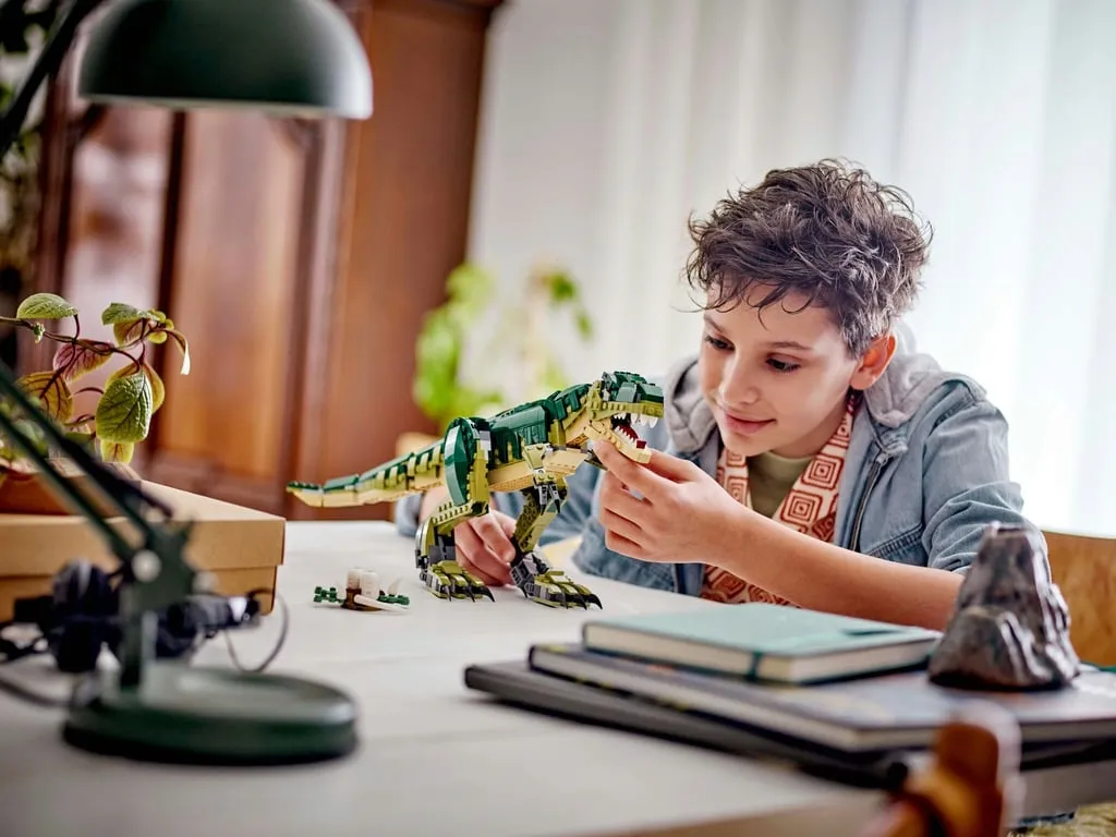 lego-creator-tyranozaur