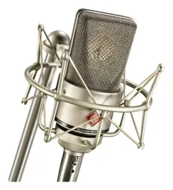 neumann-tlm-103-nikiel-mikrofon-stage-performance