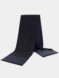 elegancki-szary-szalik-meski-180-30-cm-klasyczny-granatowy-wzor