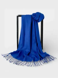 elegancki-szalik-w-kolorze-krolewski-niebieski-200-70-cm-damski