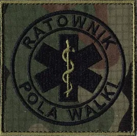 ratownik-pola-walki-naszywka-94x94cm-wz2010-us-21-naszywka-na-rzep