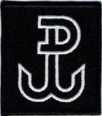 pw-polska-walczaca-5x45-cm-naszywka-czarna-rzep