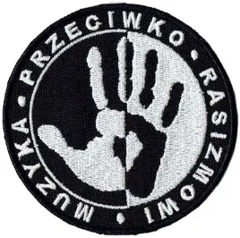 muzyka-przeciwko-rasizmowi-naszywka