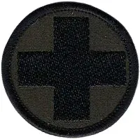 krzyz-medyczny-naszywka-50x50-mm-khaki-haft-czarny-rzep