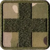 krzyz-medyczny-apteczka-naszywka-multicam-50x50-mm-haft-rzep