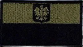 flaga-polski-z-godlem-90x50-polowa-naszywka-622r
