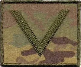 dystynkcja-wp-multicam-us-22-stopien-sierzant-naszywka-na-rzep
