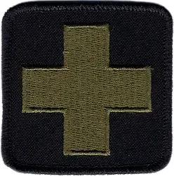 krzyz-medyczny-apteczka-naszywka-60x60-mm-czarna-haft-khaki-rzep