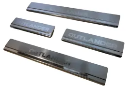 listwy-progowe-nakladki-ochronne-na-progi-mitsubishi-outlander-2012-2023