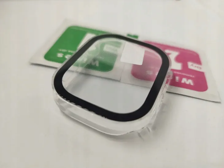 etui-szklo-do-apple-watch-7-8-45mm-kolor-bezbarwny