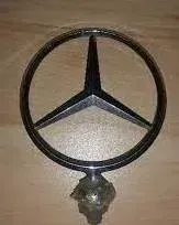 emblemat-celownik-gwiazda-znaczek-mercedes-czarny