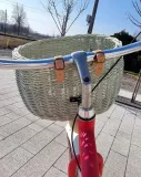wiklinowy-koszyk-na-rower-oliwkowy-na-paski-dumpy-duzy-material-dominujacy-wiklina