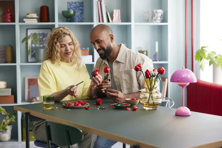 lego-botanicals-bukiet-roz