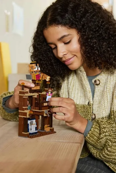 lego-minecraft-ring-w-lesnym-dworze