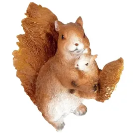 figurka-ogrodowa-wiewiorka-15x8x15-cm