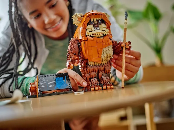 lego-star-wars-ewok-wickettm