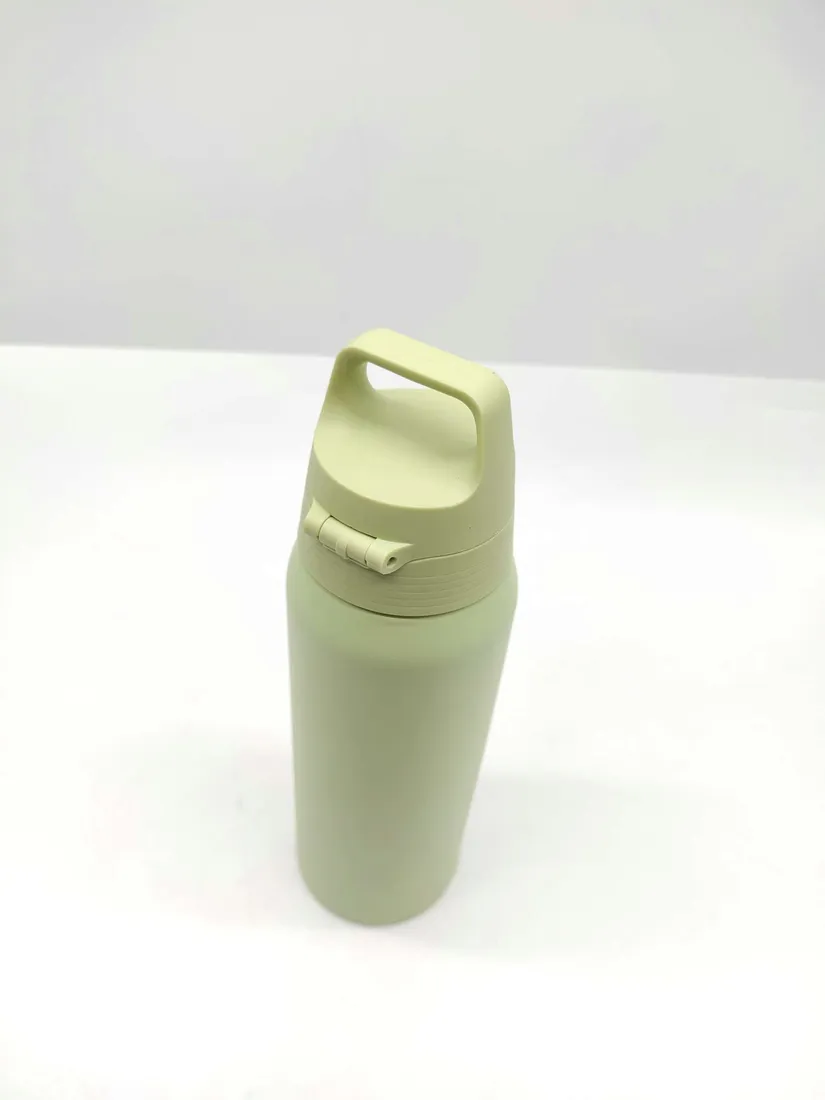 termos-sigg-shield-one-075-l-zielony-stan-powystawowy