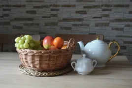 taca-wiklinowa-maja-okragla-z-uchwytami